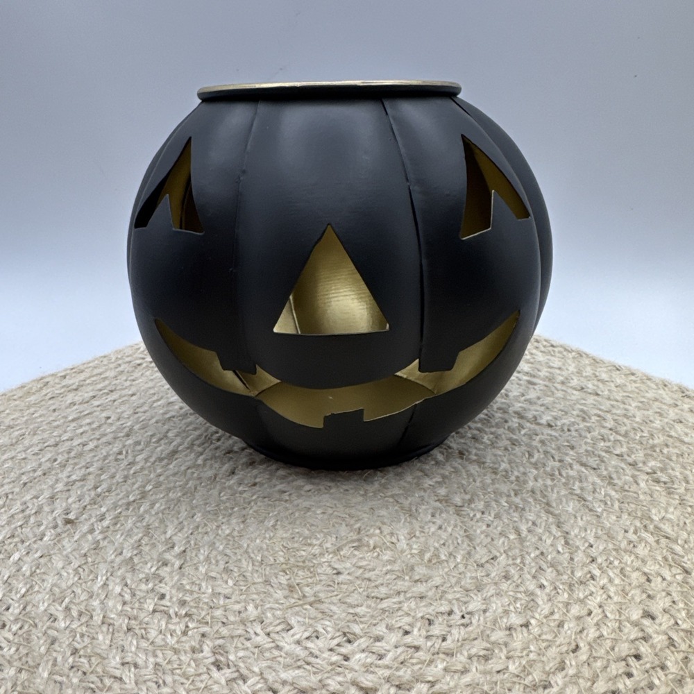 Pottery Barn Halloween Candle Holder Black Metal Jack O Lantern Small 7.5" New - Picture 2 of 5